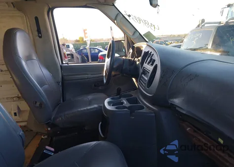 2003 Ford E-350 Super Duty Commercial/Recreational z USA, uszkodzony, nr VIN 1FTSS34L03HB09086